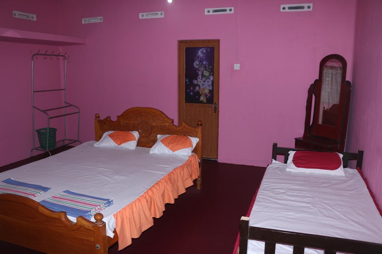 El Shaddai Hotell Mannar Exteriör bild