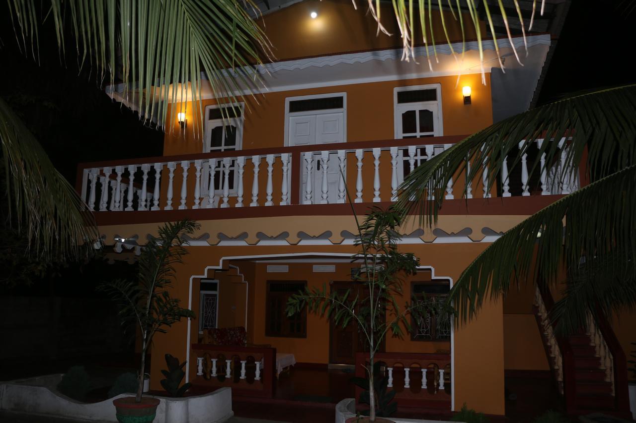El Shaddai Hotell Mannar Exteriör bild