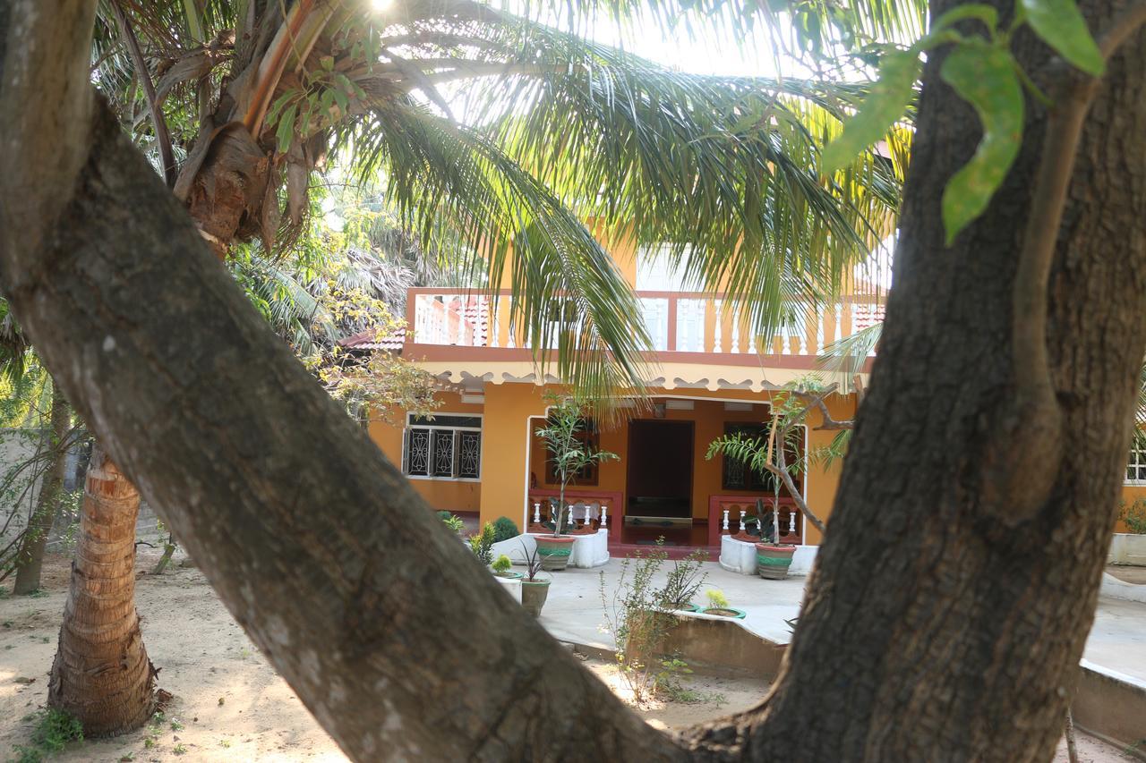 El Shaddai Hotell Mannar Exteriör bild