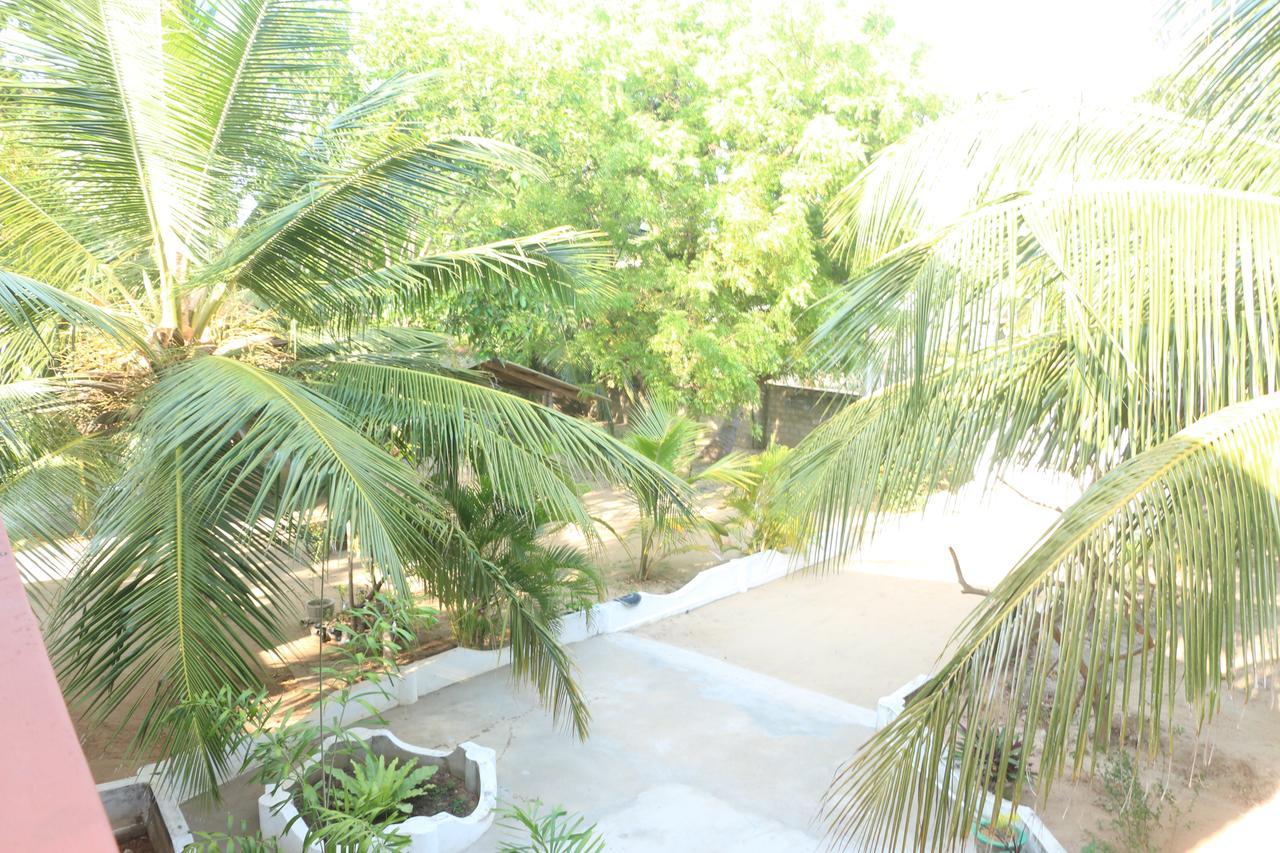 El Shaddai Hotell Mannar Exteriör bild