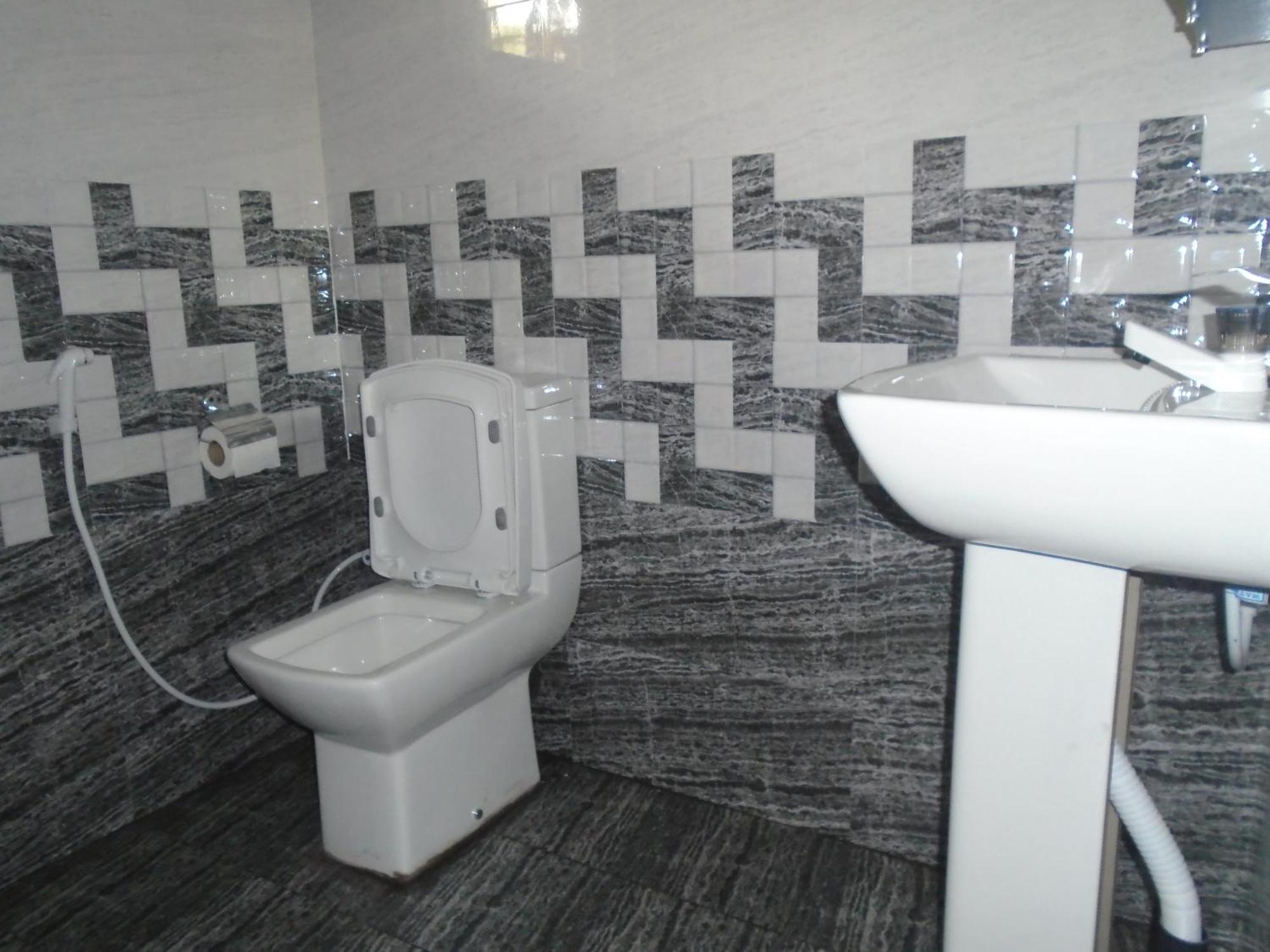 El Shaddai Hotell Mannar Exteriör bild